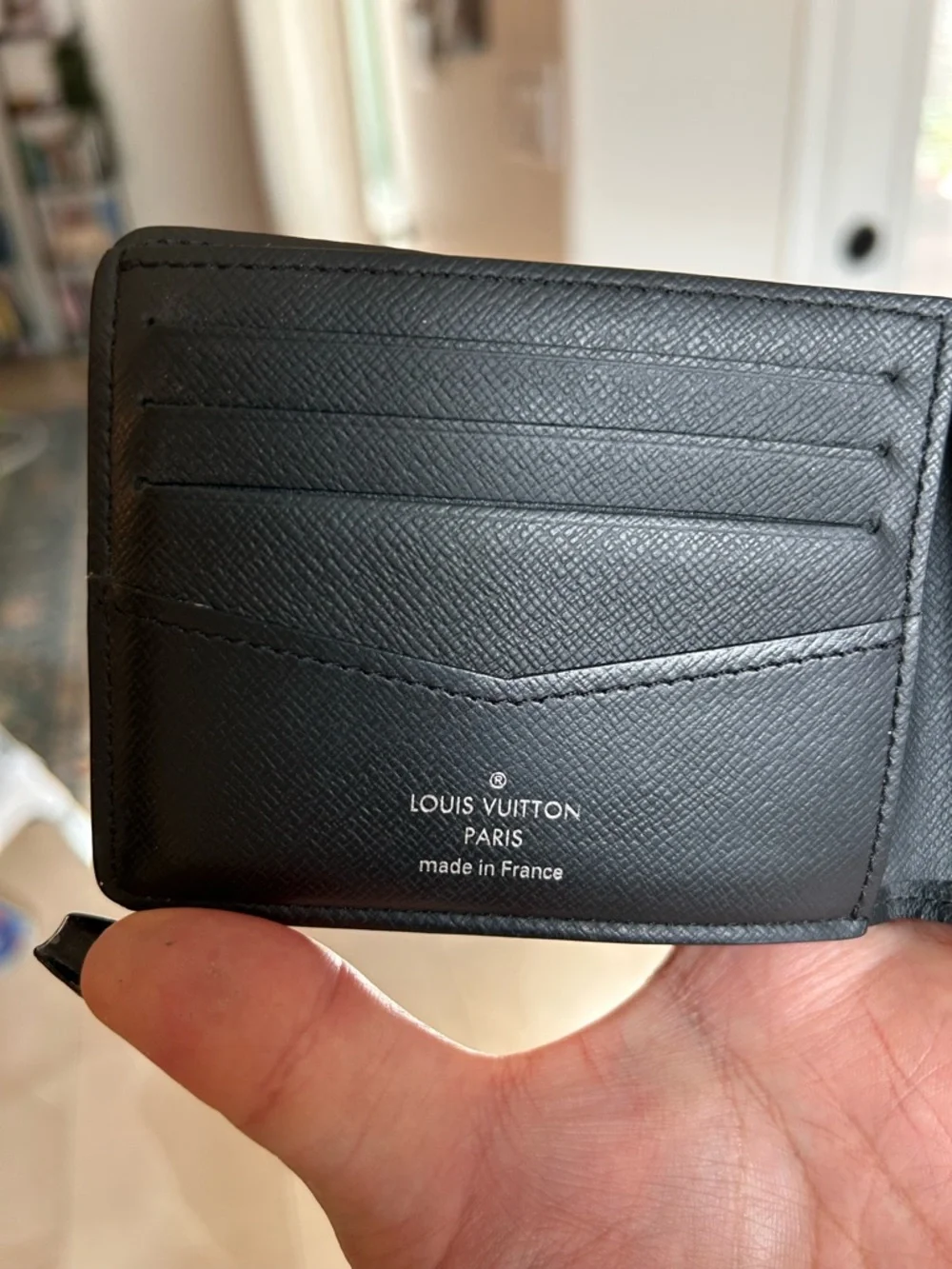 Louis Vuitton Damier Graphite Bi-Fold Card Holder in Black/Grey - Picture 3 of 8